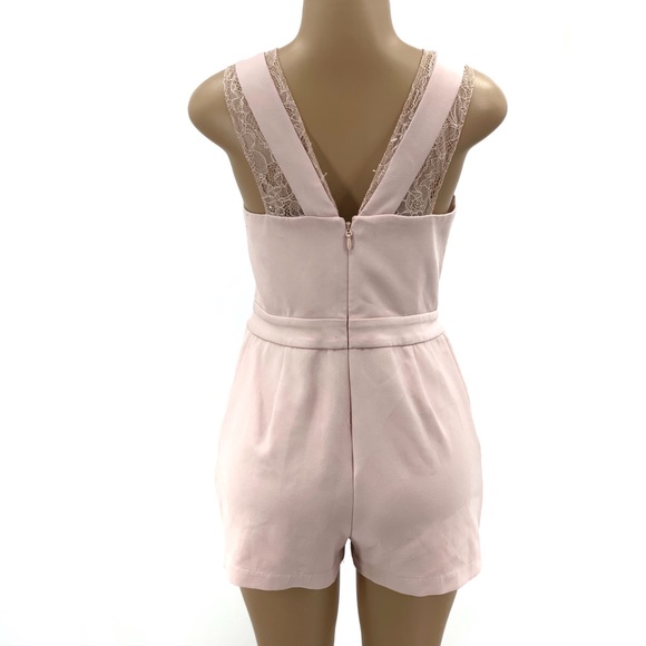 BCBGMaxAzria Shorts Romper - Picture 5 of 8